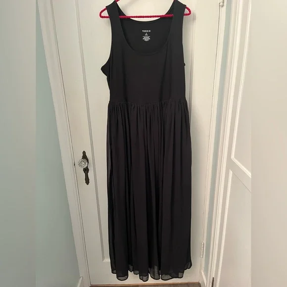 Torrid Textured Chiffon Floor Dress - Picture 8 of 11